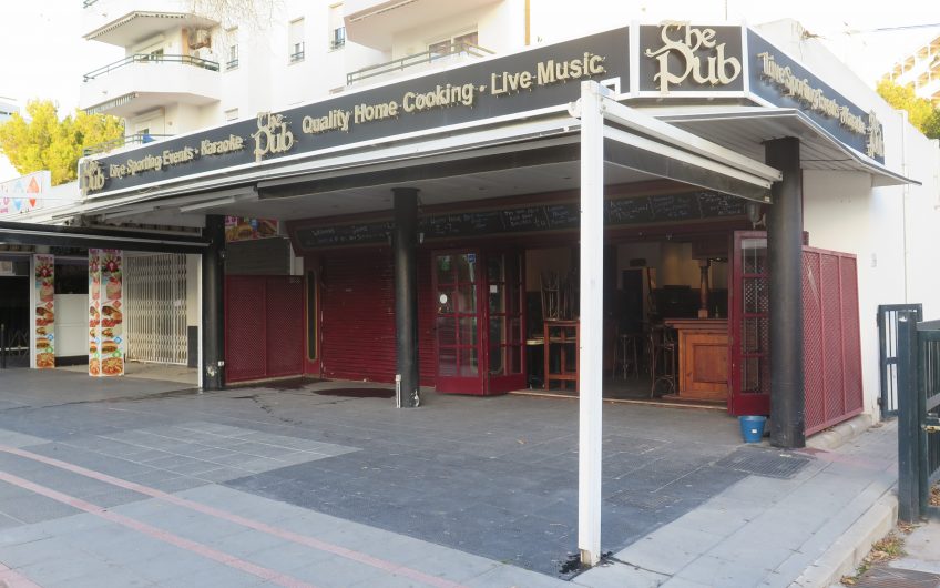 Superb Family Bar And Restaurant In Magaluf For Sale