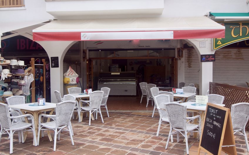 Restaurant And Bar In Santa Ponsa For Sale