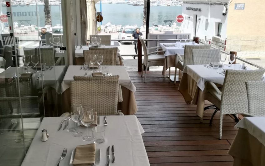 Resturant With Front Line Terrace In Port Andratx For Sale
