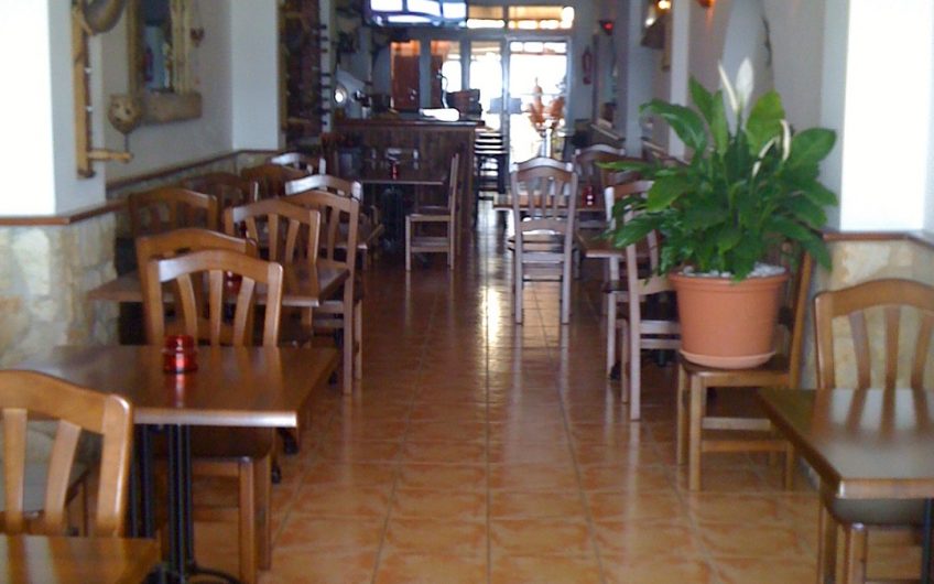 Front Line Puerto Pollensa Restaurant For Sale
